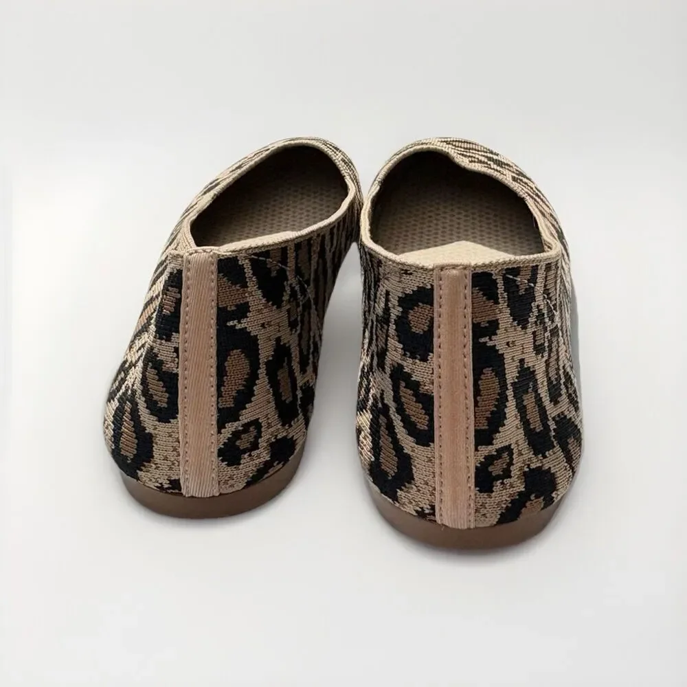 Skechers Womens 8.5 Cleo Claw-Some Ballet Flats Leopard Fabric Pointed Shoes